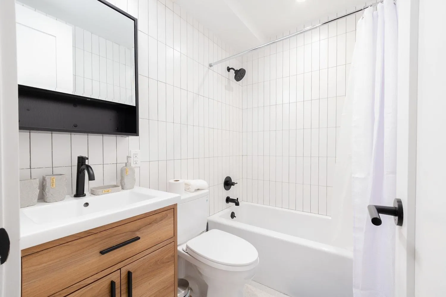 323-2 Specious 2Br Williamsburg Lejlighed New York