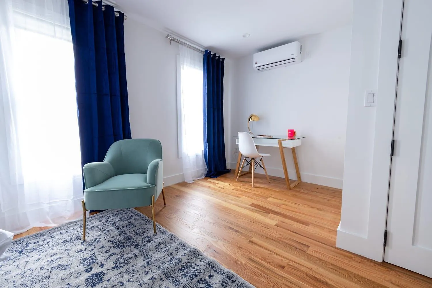 323-2 Specious 2Br Williamsburg Lejlighed New York USA